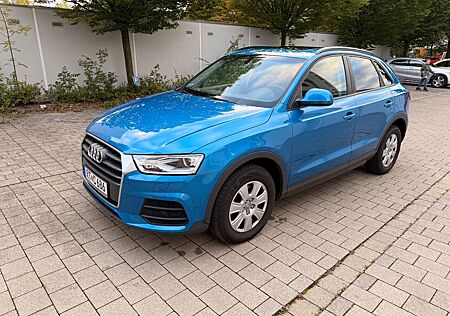 Audi Q3 2.0 TDI S tronic quattro -