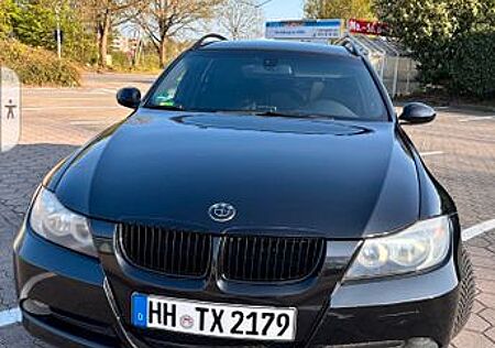 BMW 318i Touring -