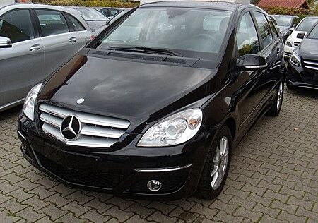 Mercedes-Benz B 200 Automatik / Anhängerkupplung