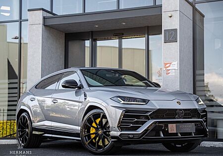 Lamborghini Urus 4.0 V8 / Pano / Massage / Achteras / Cerami