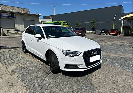Audi A3 1.4 TFSI *XENON*HIFI*SZH*PDC*