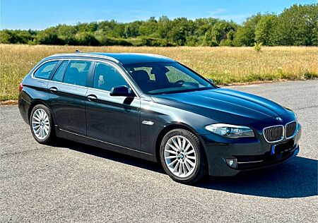 BMW 530d Spur+TotwiAss HeadUp Sitzhzg v+h softclose