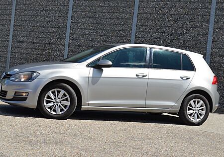 VW Golf Volkswagen VII Lim. Comfortline BMT 4Motion