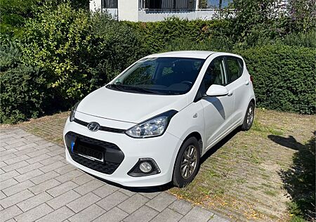 Hyundai i10 1.2 YES! Silver YES! Silver