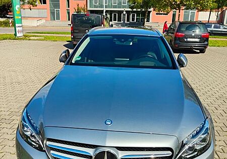 Mercedes-Benz C 220 CDI 4MATIC T Autom. -