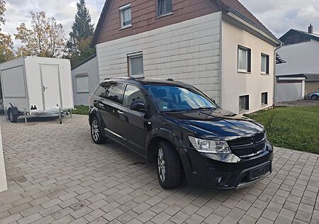 Fiat Freemont 2.0 Diesel Allrad, 8 FACH, NAVI, LEDER