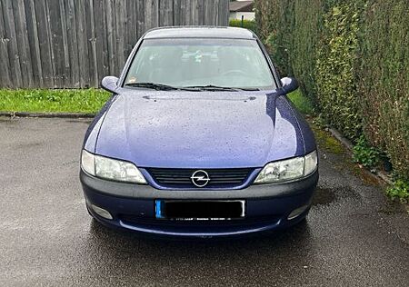 Opel Vectra 1.8 16V Automatik, 1. Hand, wenig KM