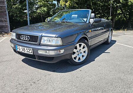 Audi 80 Cabrio 2.6 SHZ 150 PS Vollleder
