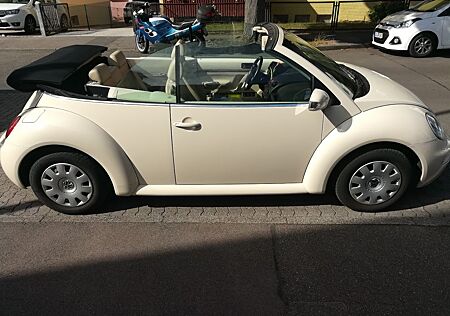 VW Beetle Volkswagen Cabrio
