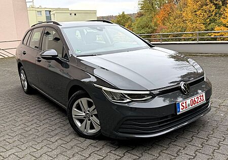 VW Golf Volkswagen VIII VARIANT 2.0 TDI PANO MATRIX GARANTIE