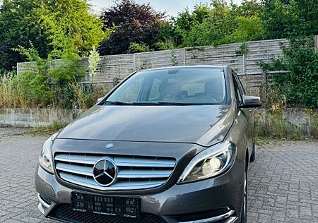 Mercedes-Benz B 180 B-Klasse 180 - Neuer TÜV