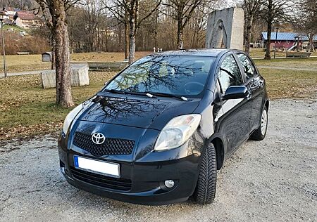 Toyota Yaris Team*1.Hand*Klima*Elektr. Fensterheber