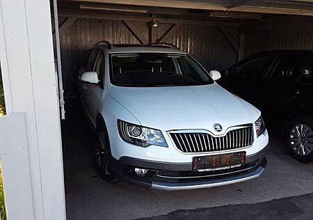 Skoda Superb 2.0 TDI 125 Green t DSG 4x4 Eleg. Com...