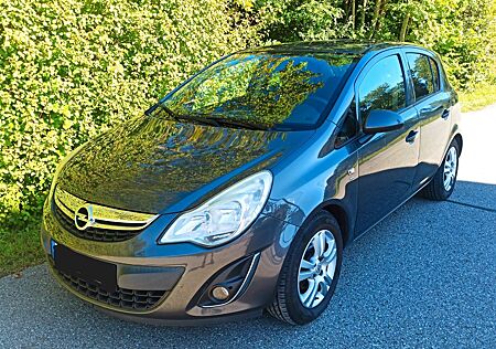 Opel Corsa D 1.4 Edition/Satellite 74kW/100PS Klima 2.Hand