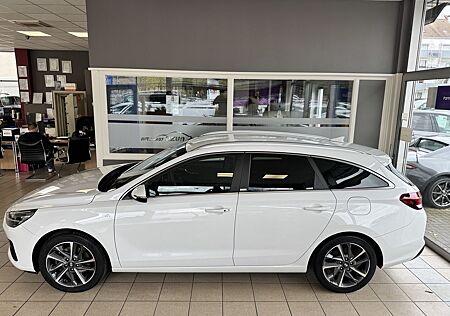 Hyundai i30 cw CRDI 48V Hybrid Prime T-Leder Navi Kamera