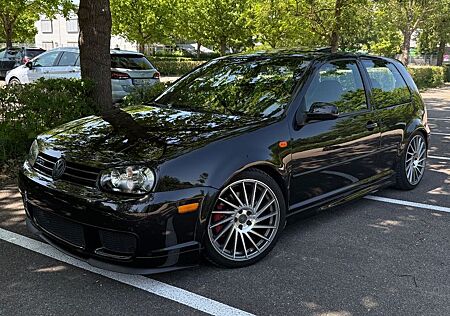 VW Golf Volkswagen 3.2 R32 4motion R32