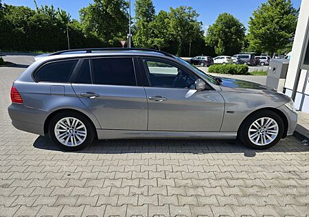 BMW 318i Touring -