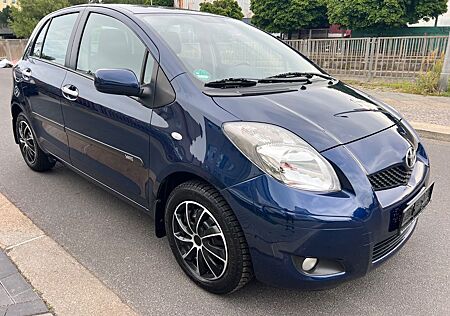 Toyota Yaris Cool