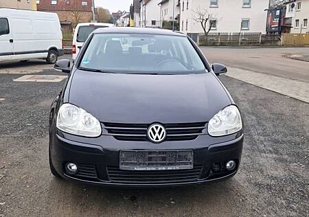 VW Golf Volkswagen V Lim. Tour