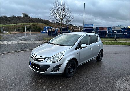 Opel Corsa 1.2 - Fast Vollausgestattet