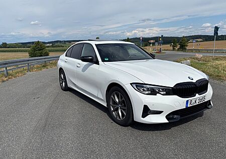 BMW 318D Sport Line,GSD,HIFI,AMBIENTE,DRIVING AS