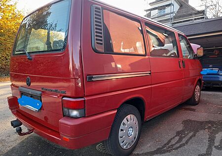 VW T4 Caravelle Volkswagen 2,5-l-Otto Standard