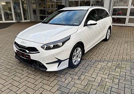 Kia Cee'd Sportswagon 1.5T-GDI DCT Vision Kamera Nav