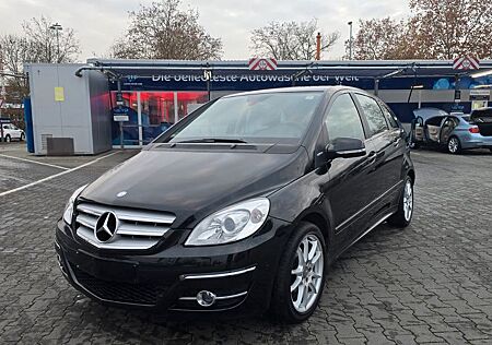 Mercedes-Benz B 180 BlueEFFICIENCY -