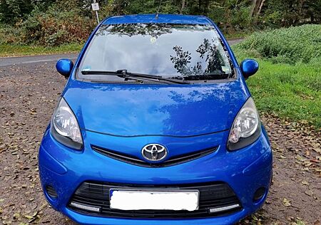 Toyota Aygo (X) Aygo (X) 1,0-l-VVT-i -