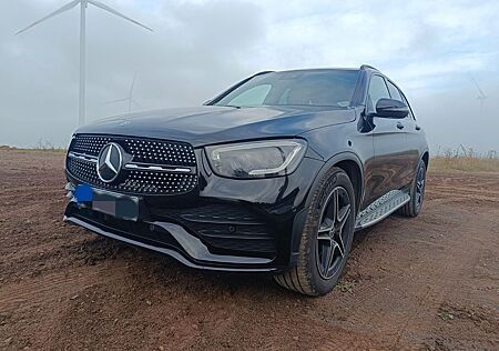 Mercedes-Benz GLC 300 d 4MATIC AMG Paket