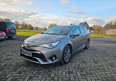 Toyota Avensis 2.0 D Sports Business Edition "LED,Navi"