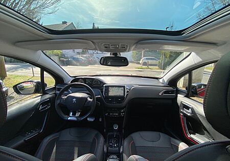 Peugeot 2008 GT-Line Edition+Teilleder+Panoramad.+Autom.