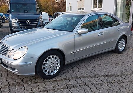 Mercedes-Benz E 320 E 320CDI Limousine TOP-Ausstattung und Zustand!!