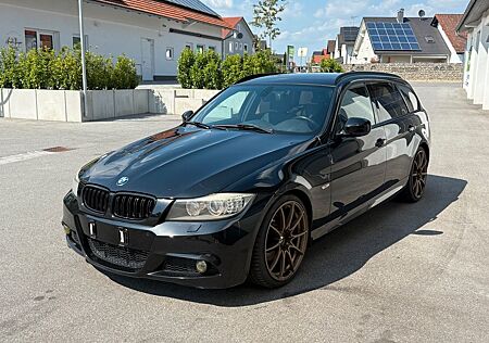 BMW 330d xDrive Touring M-Paket, Handschalter