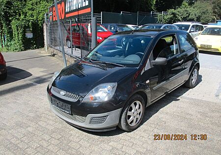 Ford Fiesta 1.3 ----Klima