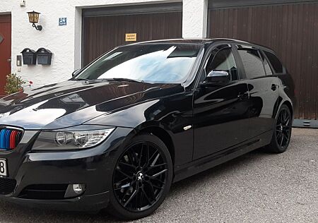 BMW 320i -