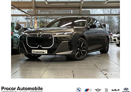 BMW M760e xDrive DA Prof PA Prof Pano B/W TV Carbon