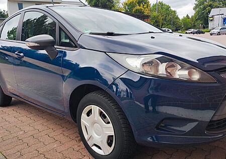 Ford Fiesta Trend 1,25 60kW TÜV Neu / 1.Hand