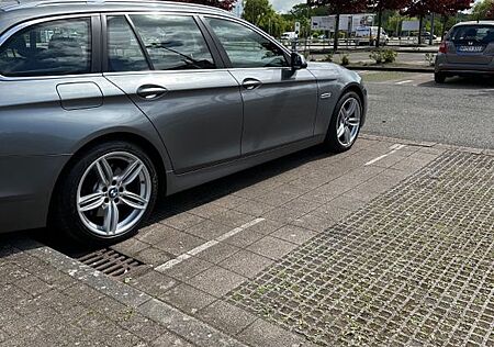 BMW 530d xDrive Touring