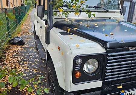 Land Rover Defender 110 Td5 Station Wagon S S