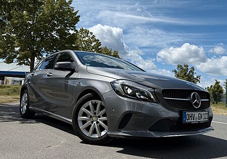 Mercedes-Benz A 180 Style *Navi *Leder *Distronic *LED