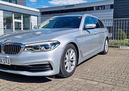 BMW 530d Touring A -