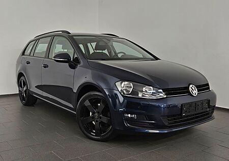 VW Golf Volkswagen 1.6 TDI Variant*Navi*PDC*