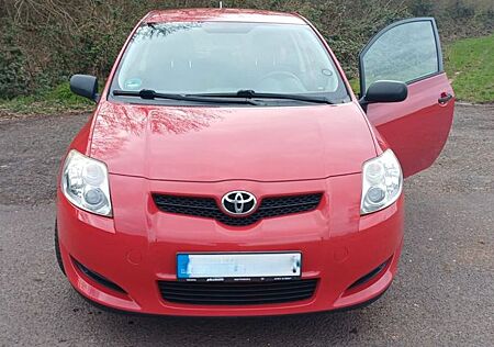 Toyota Auris 1.4 VVT-i Luna
