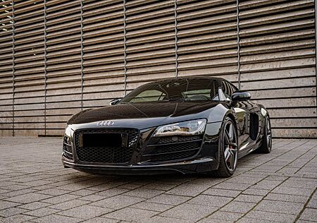 Audi R8 5.2 FSI V10 /Carbon/Schwarz/Carplay