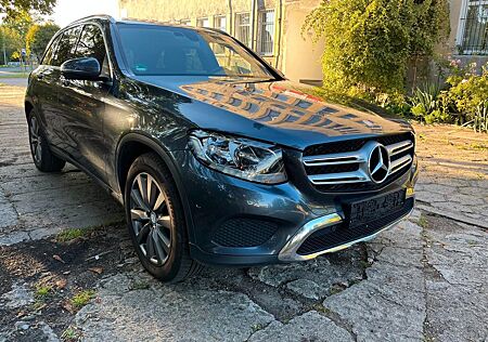 Mercedes-Benz GLC 220 d 4MATIC EXCLUSIVE AHK+SHZ