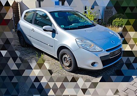 Renault Clio 3 1.2 16V 75 Eco