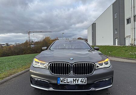 BMW 750i -X-Drive Top!!!!! Massage!!Sehr gepflegt