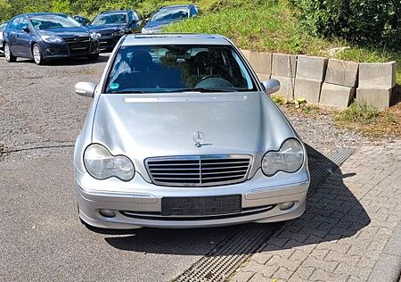 Mercedes-Benz C 200 C -Klasse Lim. Kompressor Avantgarde