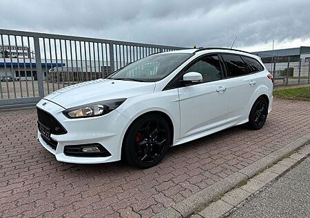 Ford Focus Turnier ST 2.0 TDCI *Recaro-Sitze*Navi*